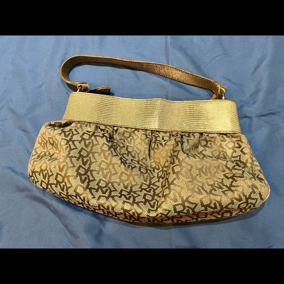 DKNY Shoulder Bag - Picture 4 of 7